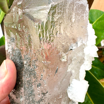 Cuarzo Himalaya con elbaita