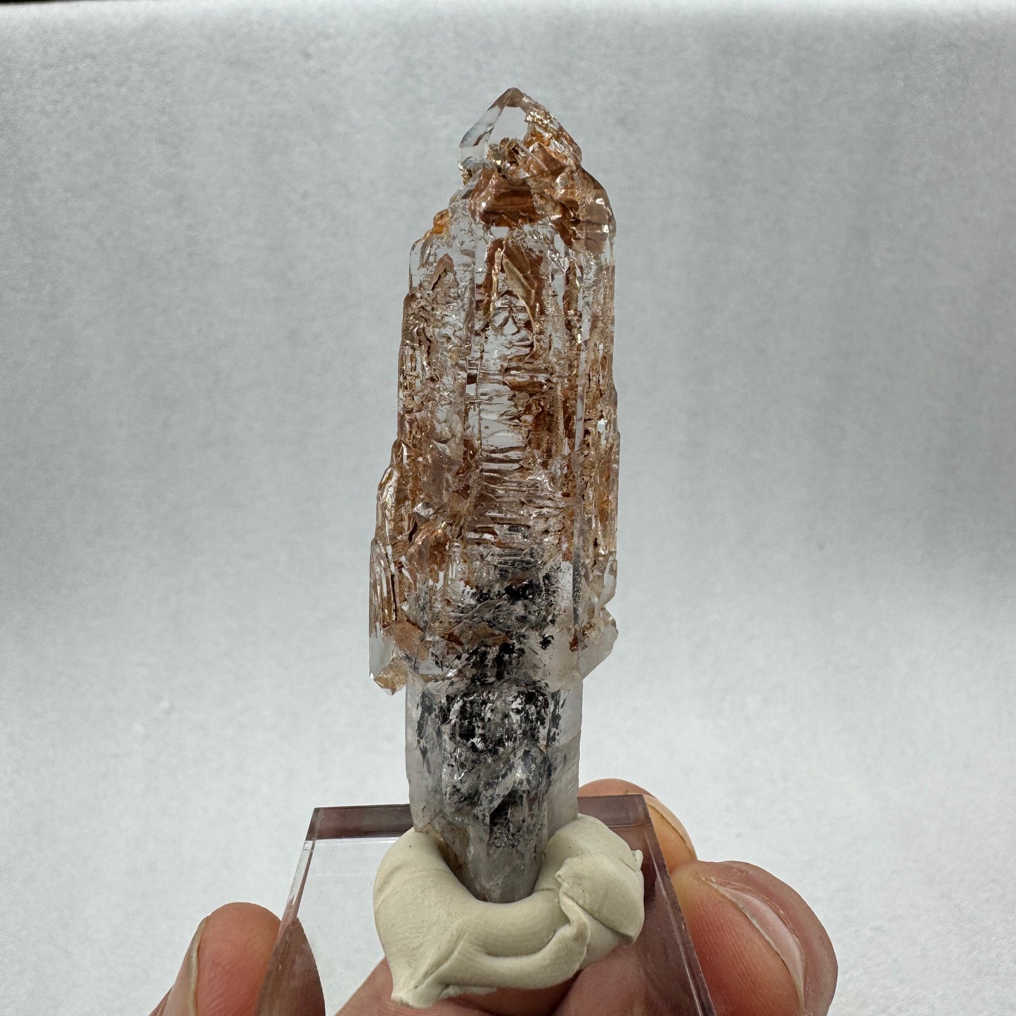 Cuarzo cetro hidrocarburos fluorescente