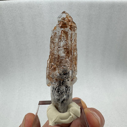 Cuarzo cetro hidrocarburos fluorescente