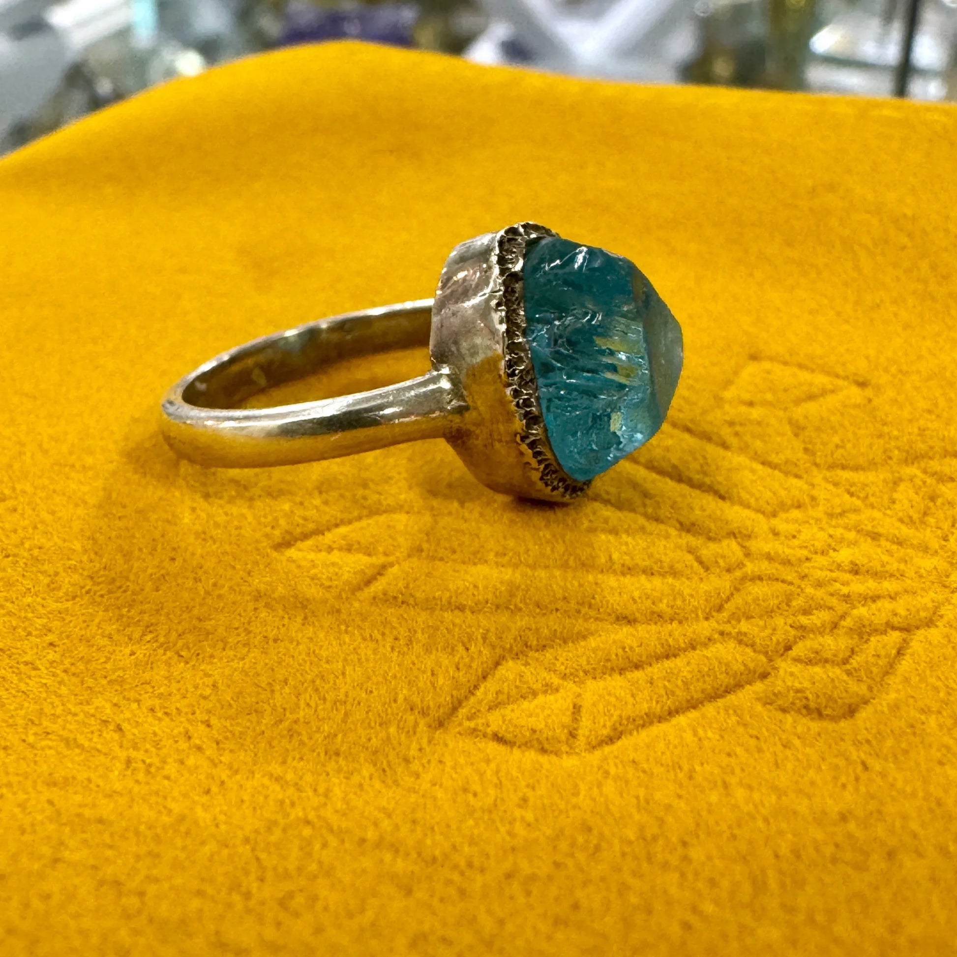 Anillo topacio azul plata de ley - Munay Minerales Palma de Mallorca Spain 