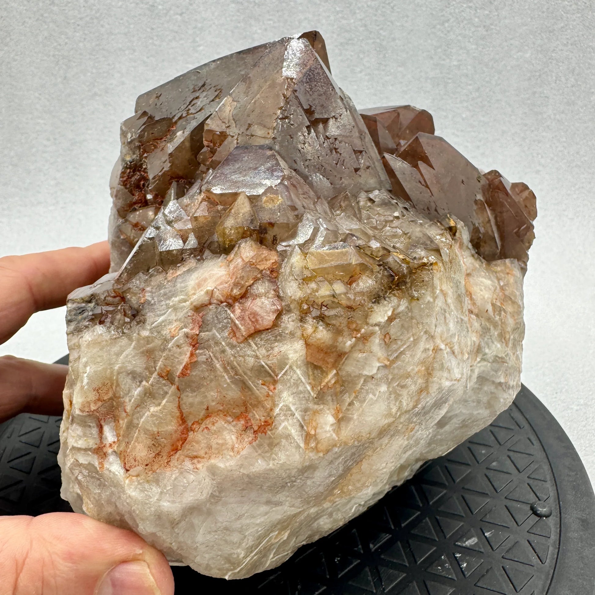 Cuarzo hematoide grupo 5,5 kg.origen España - MUNAY MINERALES MALLORCA