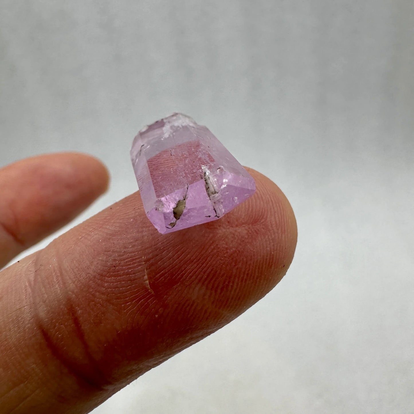 Kunzita pulida espodumena de Afganistán - MUNAY MINERALES MALLORCA