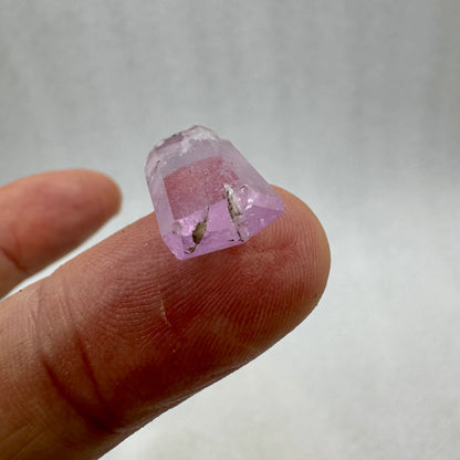 Kunzita pulida espodumena de Afganistán - MUNAY MINERALES MALLORCA