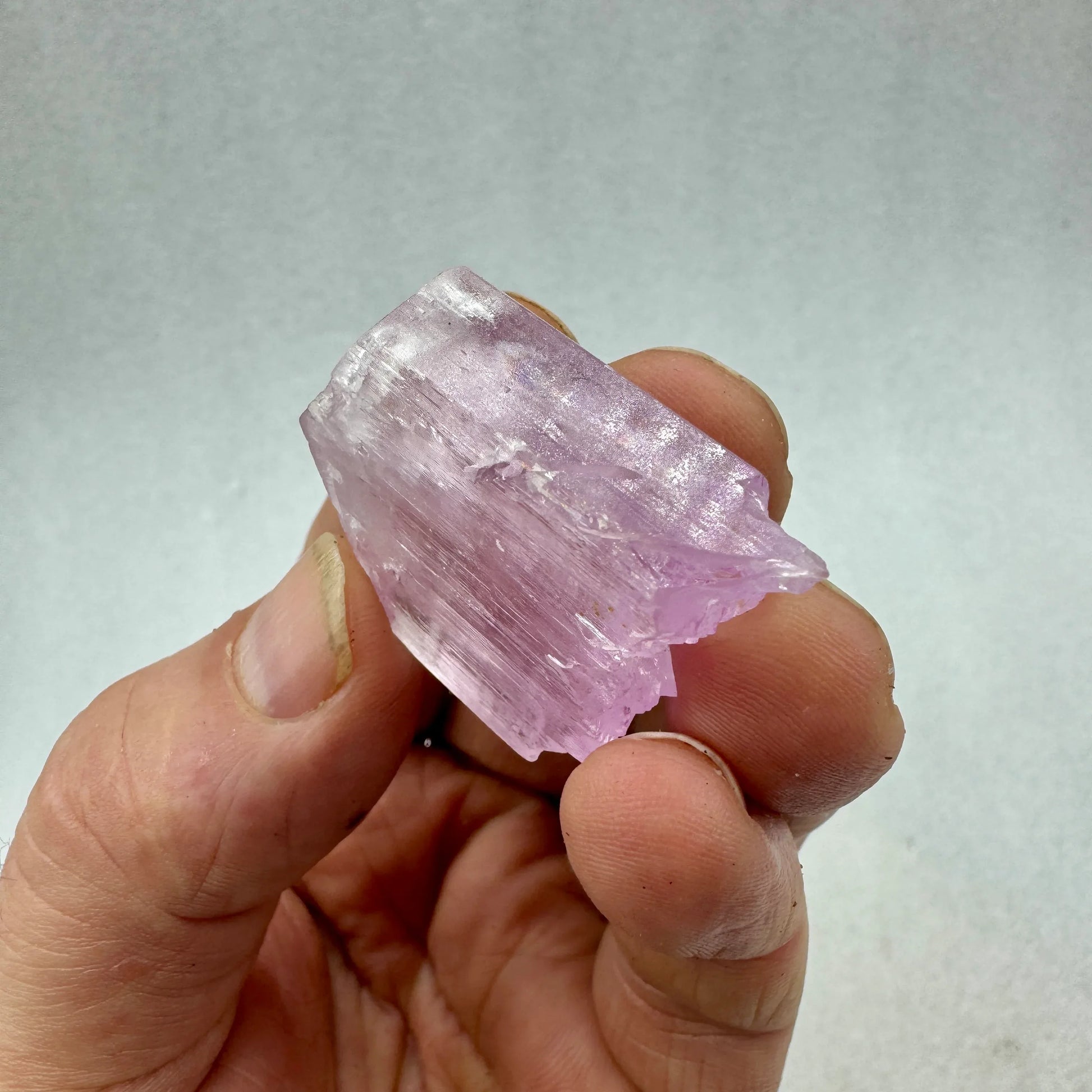 Kunzita espodumena de Afganistán - MUNAY MINERALES MALLORCA