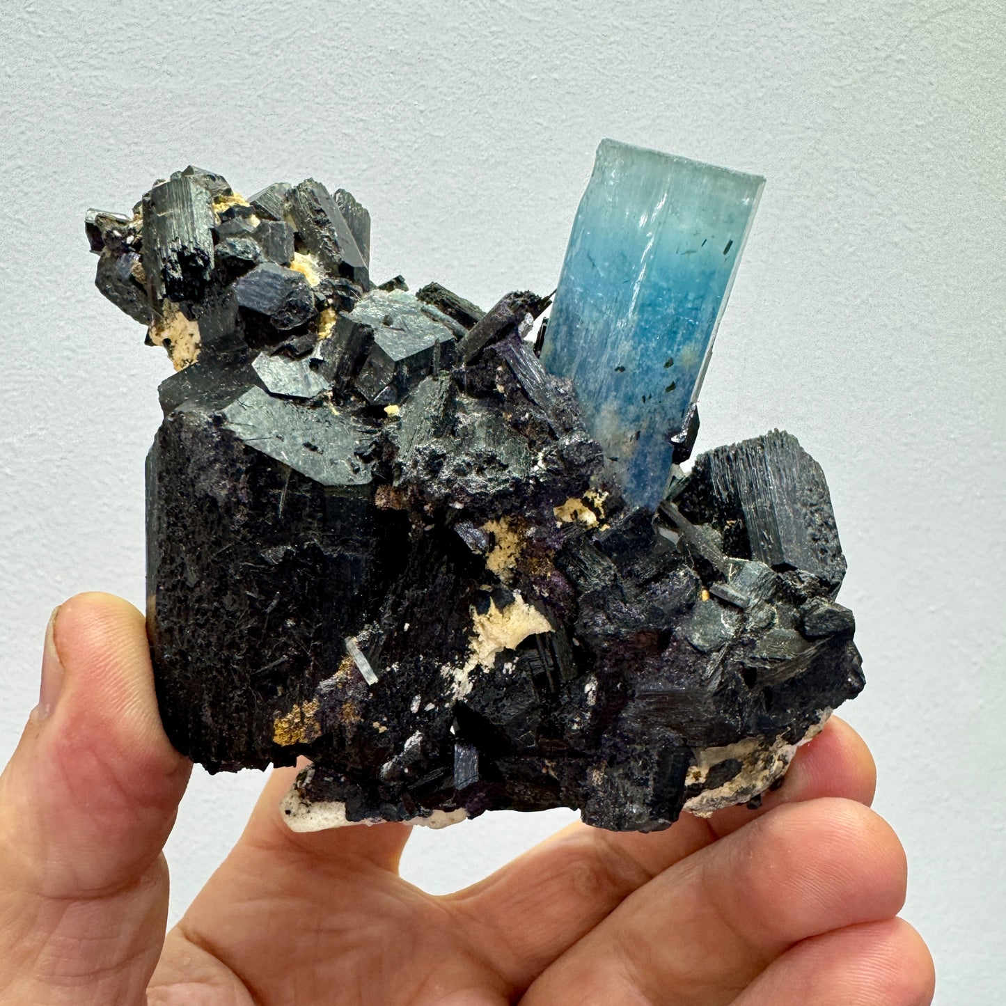 Turmalinas negras con aguamarina Erongo, Namibia