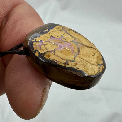 Opal boulder pendant Munay Minerals Mallorca