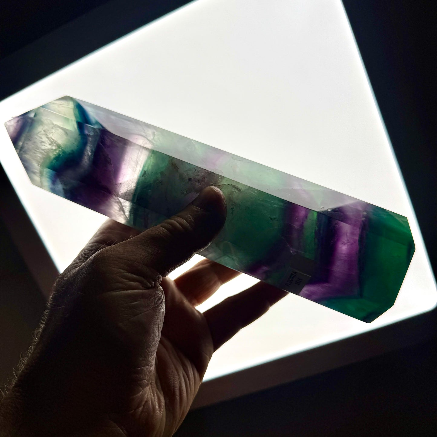 Fluorita multicolor punta generadora
