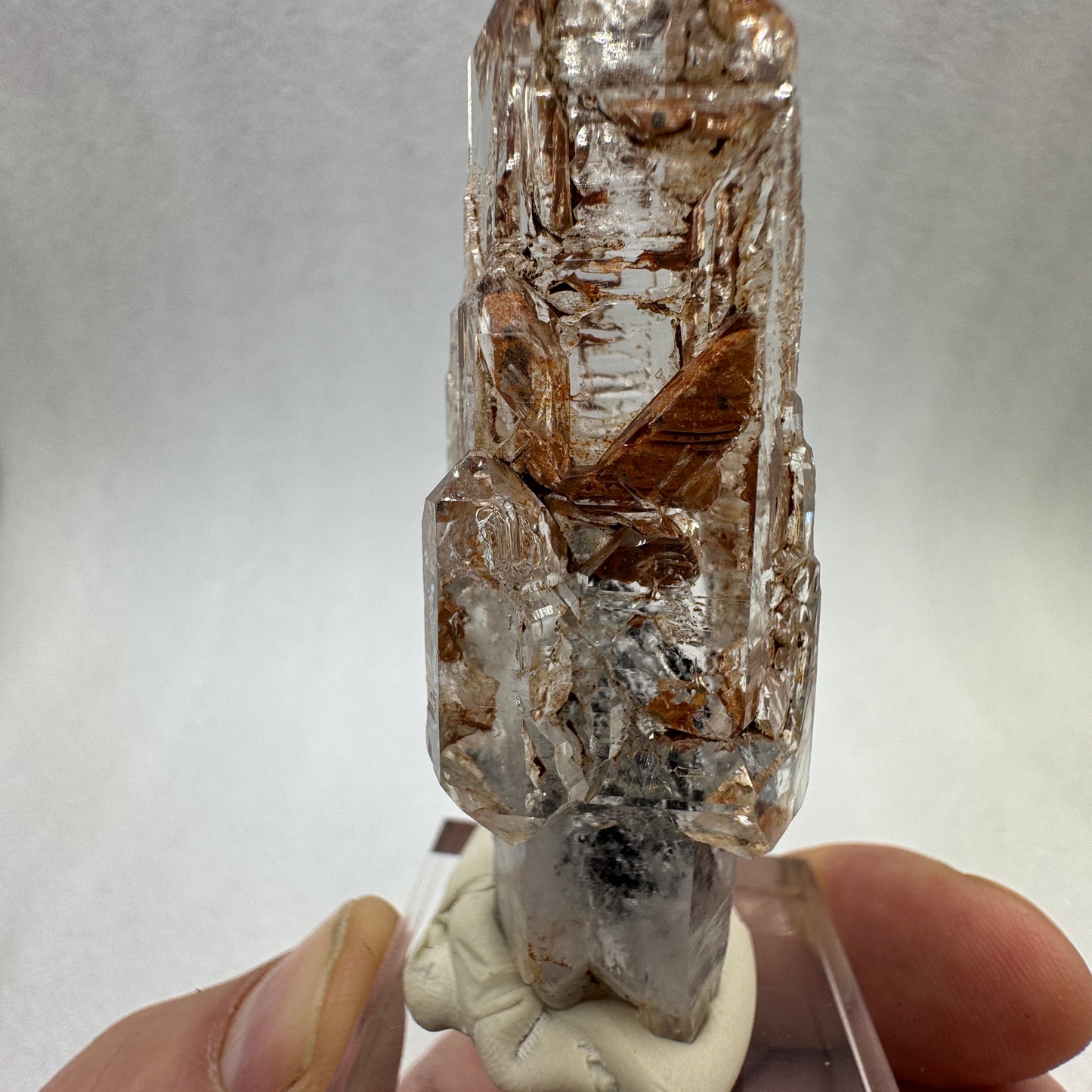 Cuarzo cetro hidrocarburos fluorescente