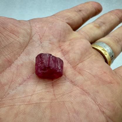 Turmalina rubelita rosa