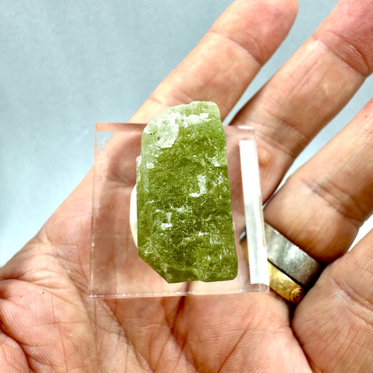 Hiddenita Espodumena verde