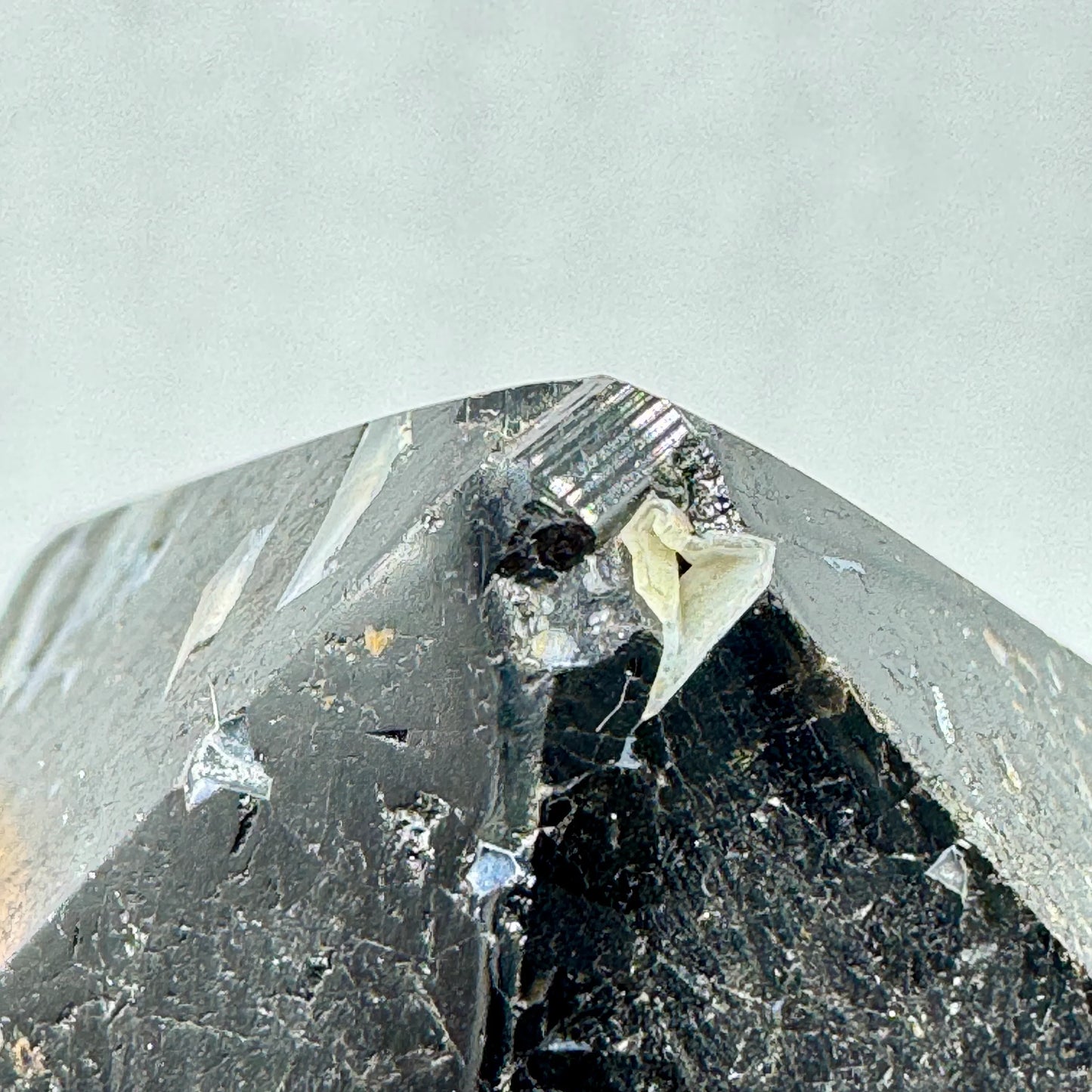 Turmalina negra punta - Munay Minerales Palma de Mallorca Spain 