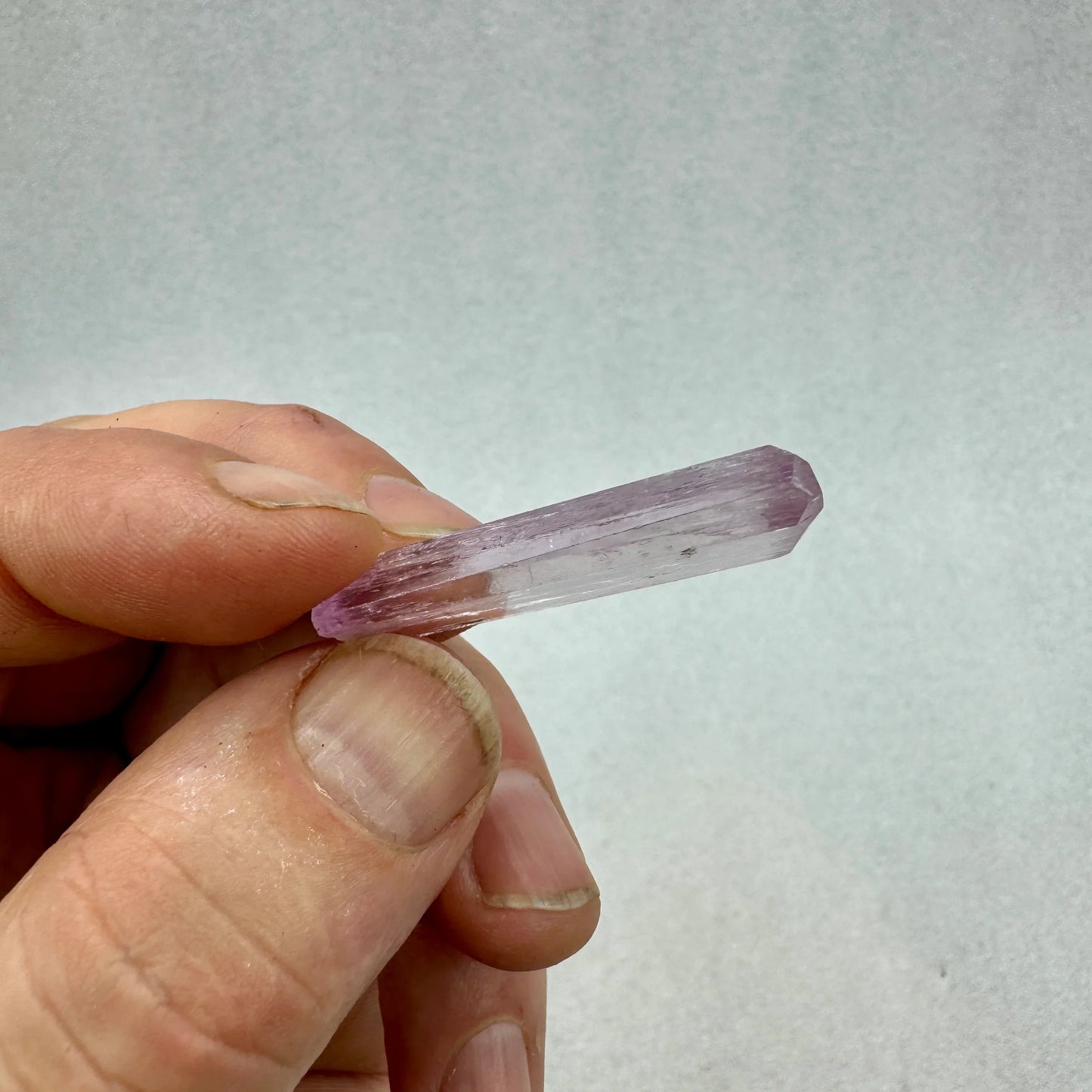 Kunzita pulida espodumena de Afganistán - MUNAY MINERALES MALLORCA