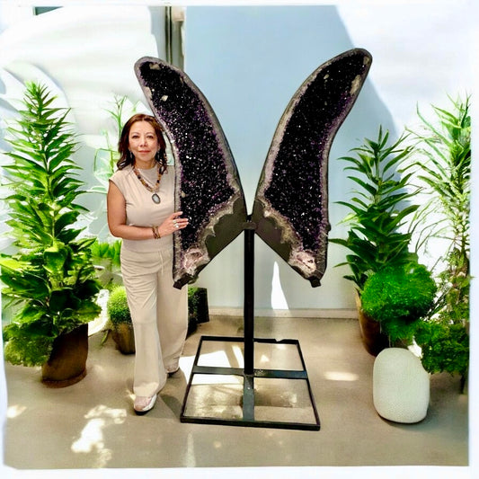 Geoda de amatista alas de ángel mariposa 192 kg. (Consultar precio)