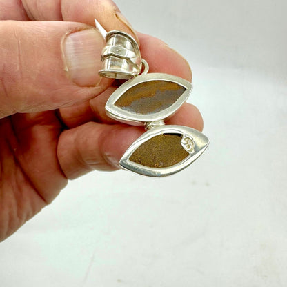 Ópalo boulder colgante en plata de ley
