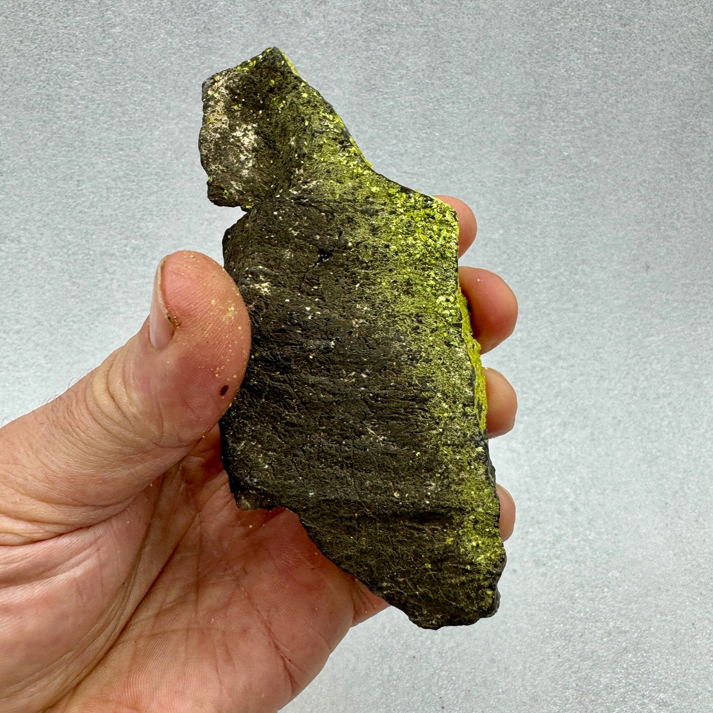 Autunita fluorescente de Portugal