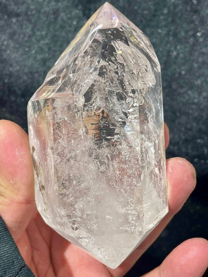 Cuarzo enhydro biterminado