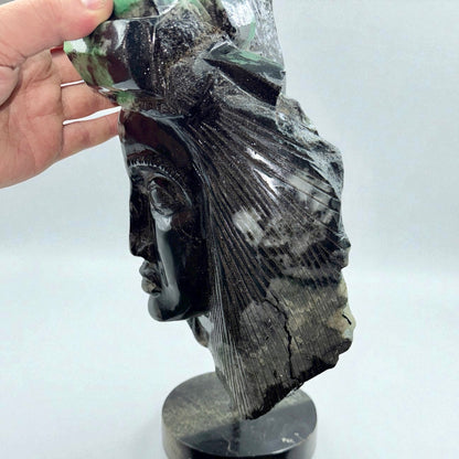 Esmeralda talla indígena 13,1 kg.