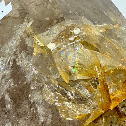 Master manifestation quartz with rutile 6.9 kg.