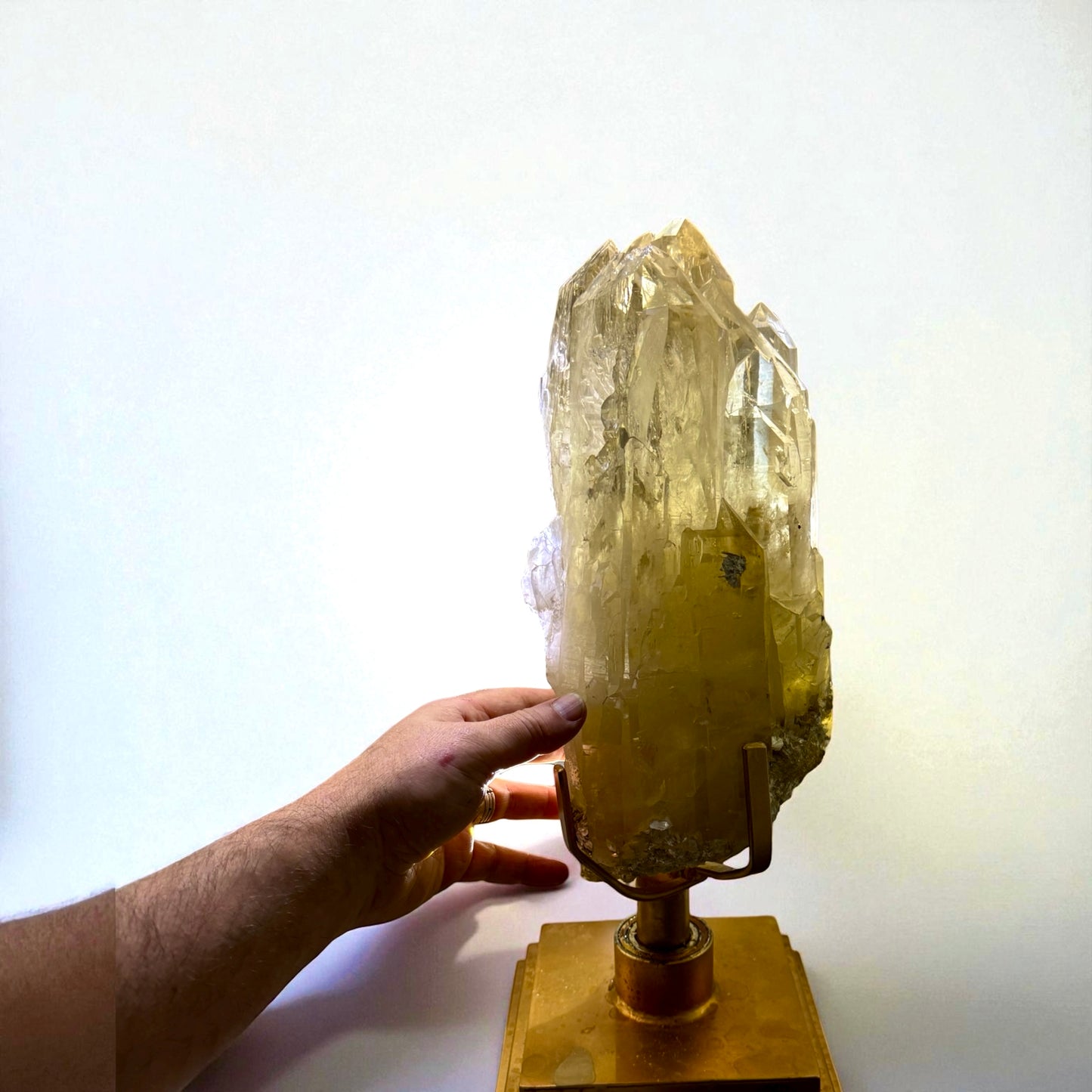 Citrino catedral natural Record keeper con hematitas y mica 13,1 kg.