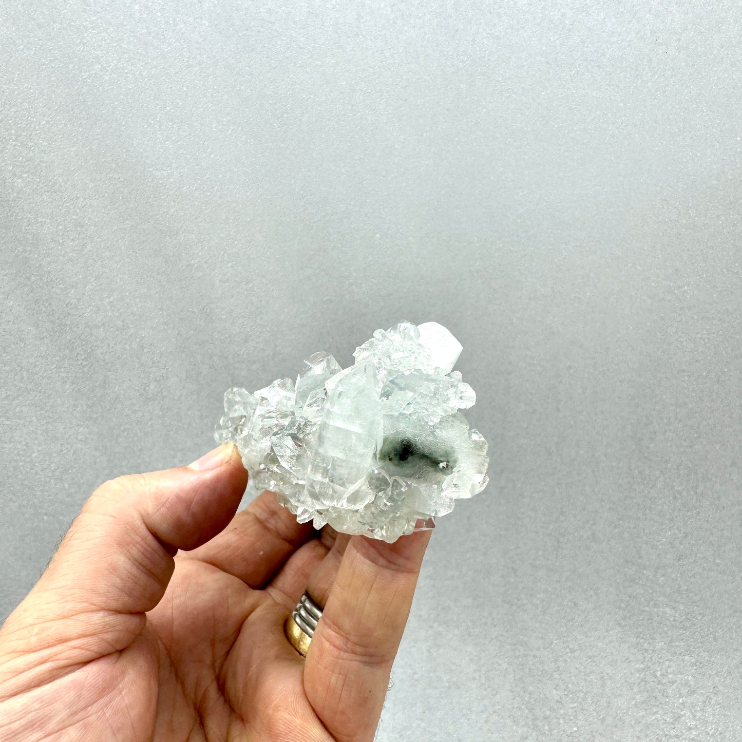 Apofilita racimo estalactita