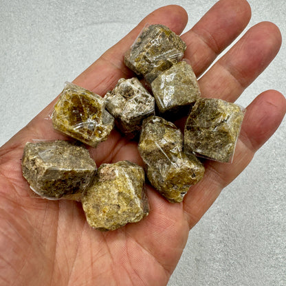 Vesuvianita Idocrasa rodados Munay Minerales Mallorca