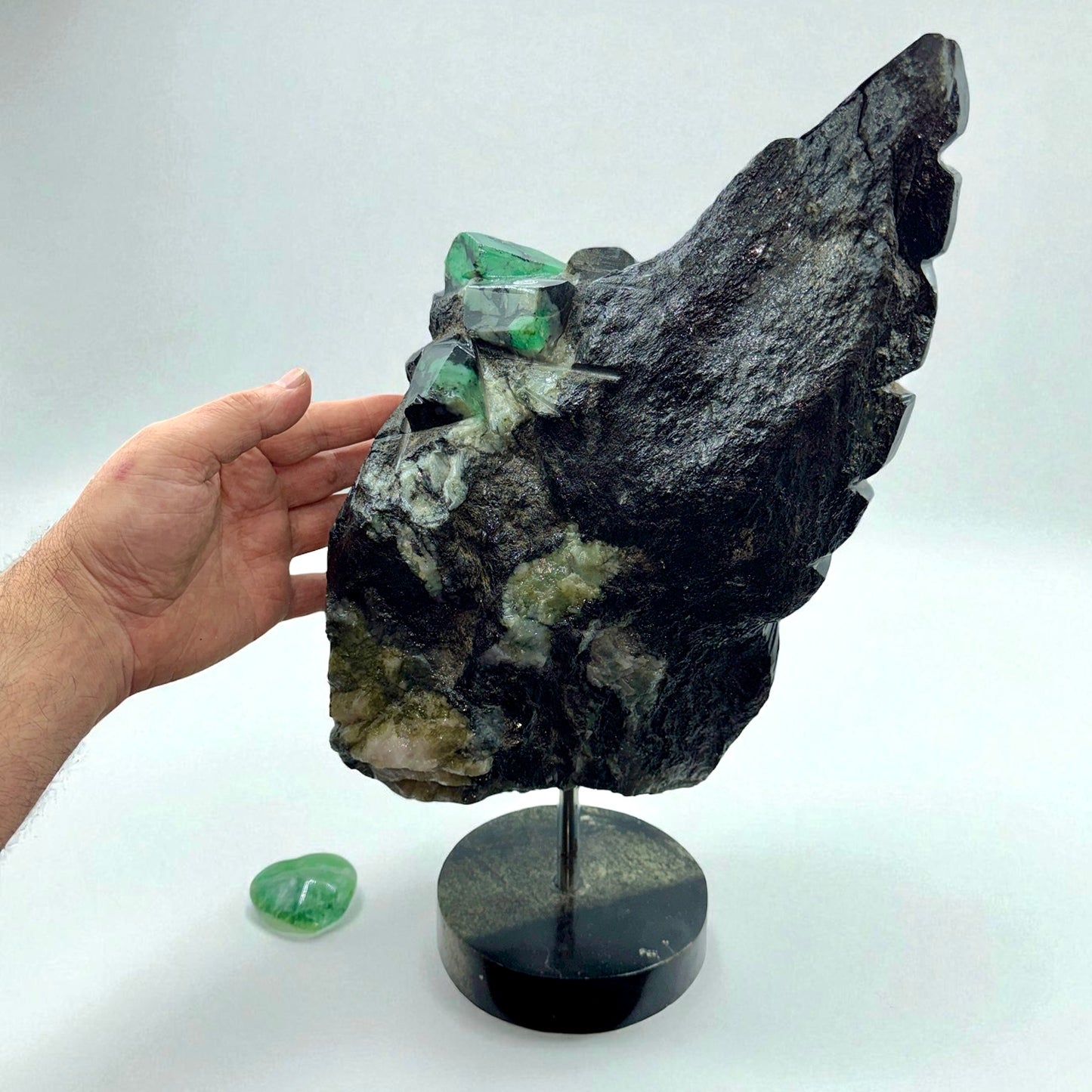 Esmeralda talla indígena 13,1 kg.