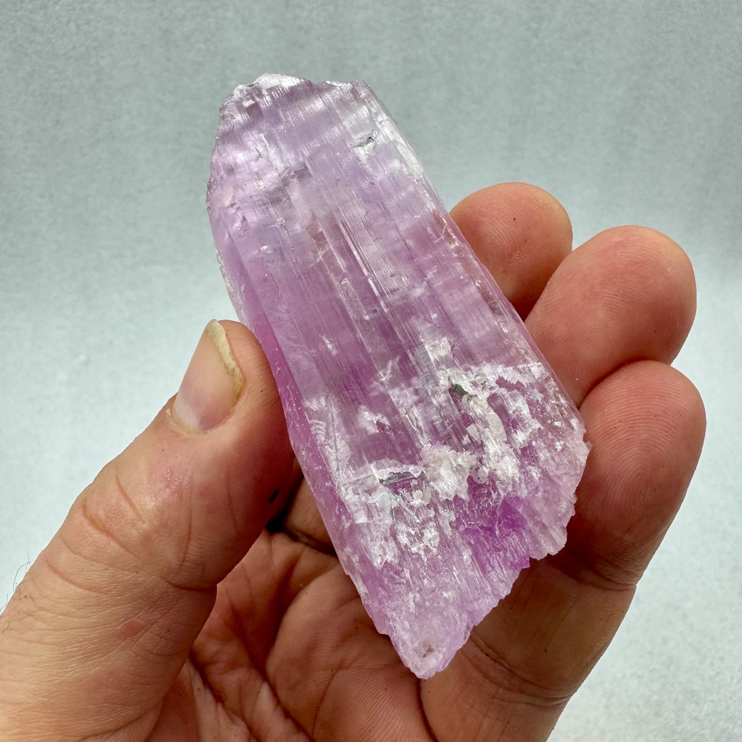 Kunzita espodumena de Afganistán - MUNAY MINERALES MALLORCA