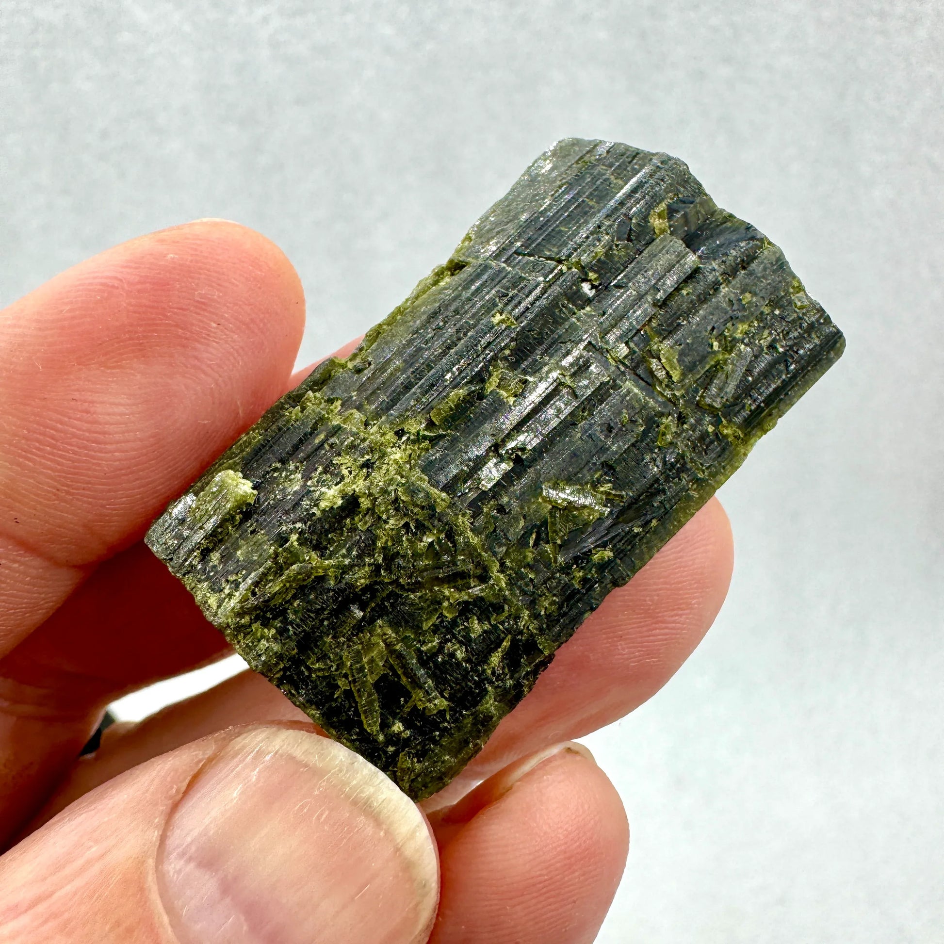 Epidota Epidote de Pakistán - Munay Minerales Palma de Mallorca Spain 