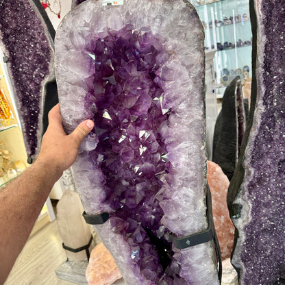 Amethyst geode rotating base (Check price)