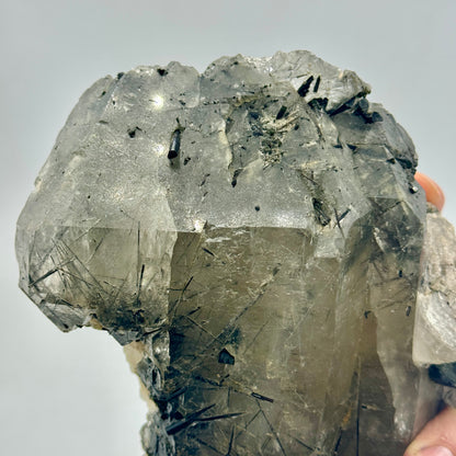 Cuarzo con turmalinas negras y verdes 3 kg.
