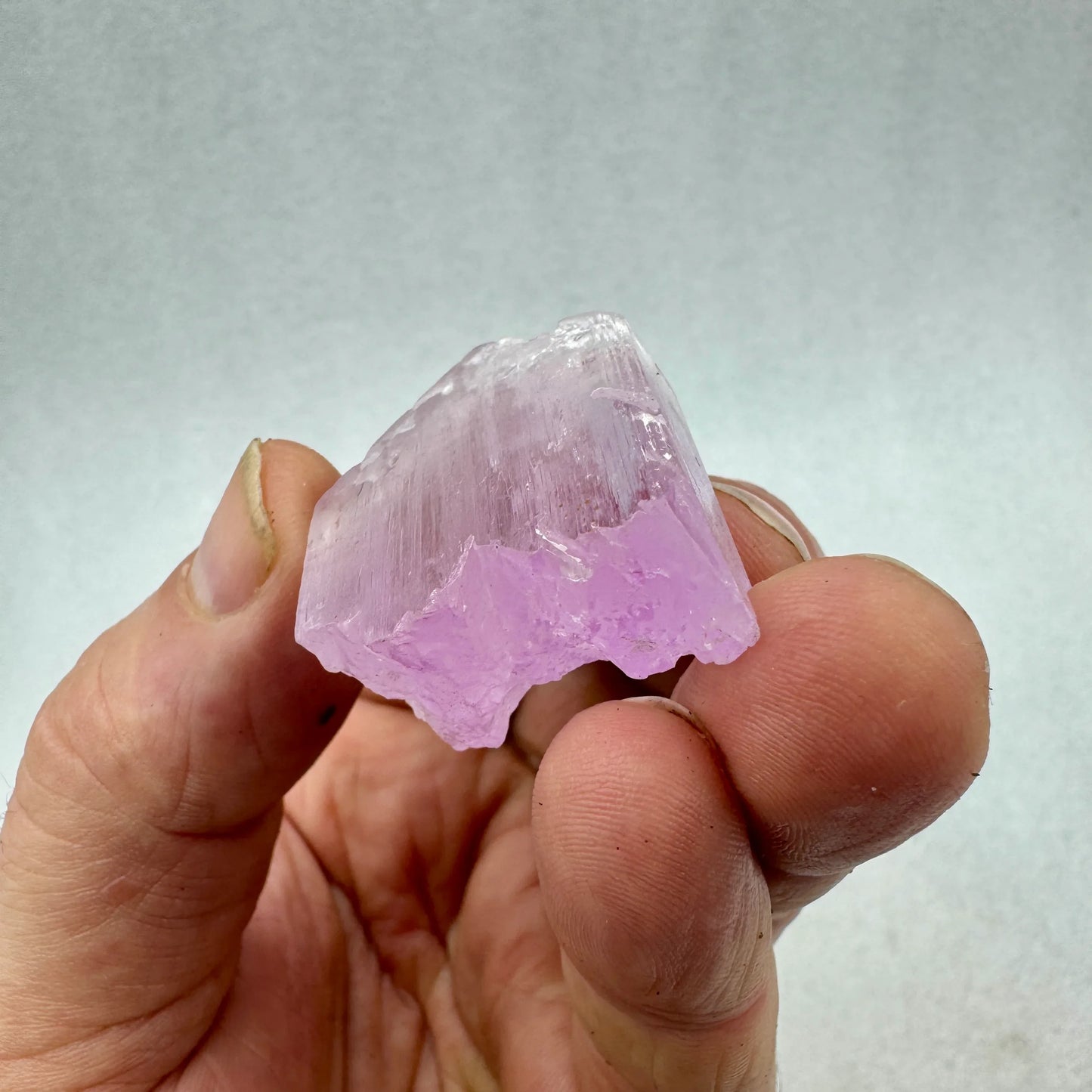 Kunzita espodumena de Afganistán - MUNAY MINERALES MALLORCA