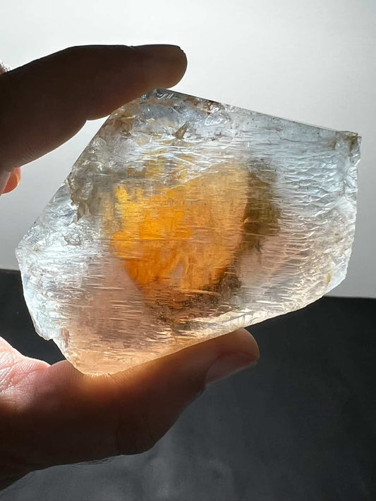 Topacio azul con mica Ucrania