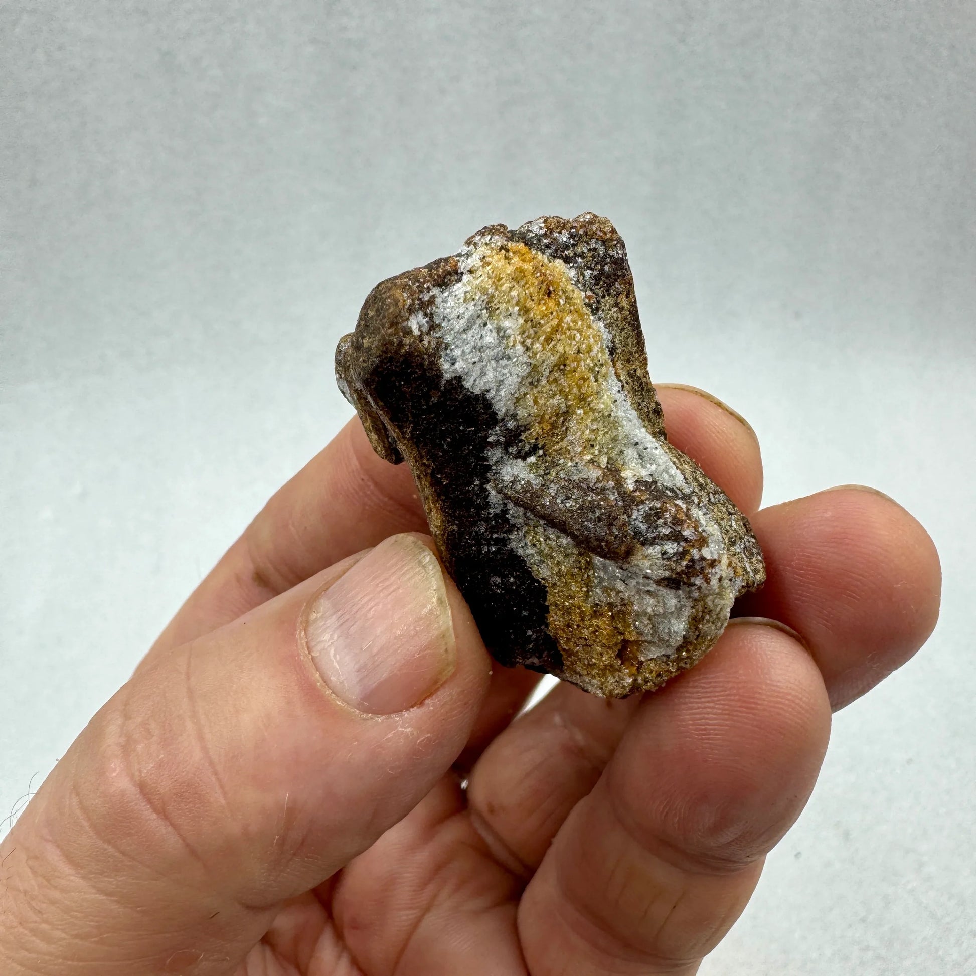 Estaurolita Cruz de Hada - MUNAY MINERALES MALLORCA