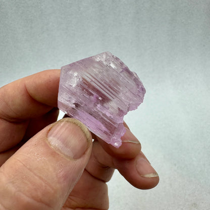 Kunzita espodumena de Afganistán - MUNAY MINERALES MALLORCA