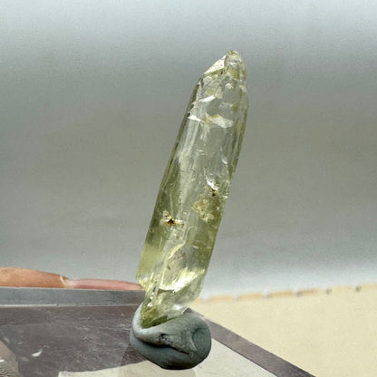 Berilo var. Heliodoro de Ucrania Munay Minerales Mallorca