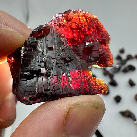 Granate espesartina mina Navegadora Brasil