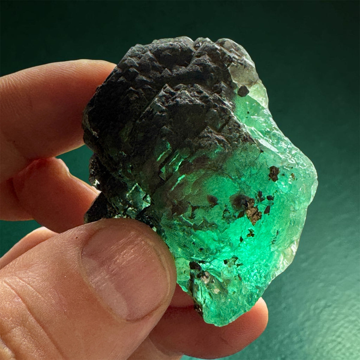 Fluorita del Perú con geocronita y pirita Munay Minerales Mallorca