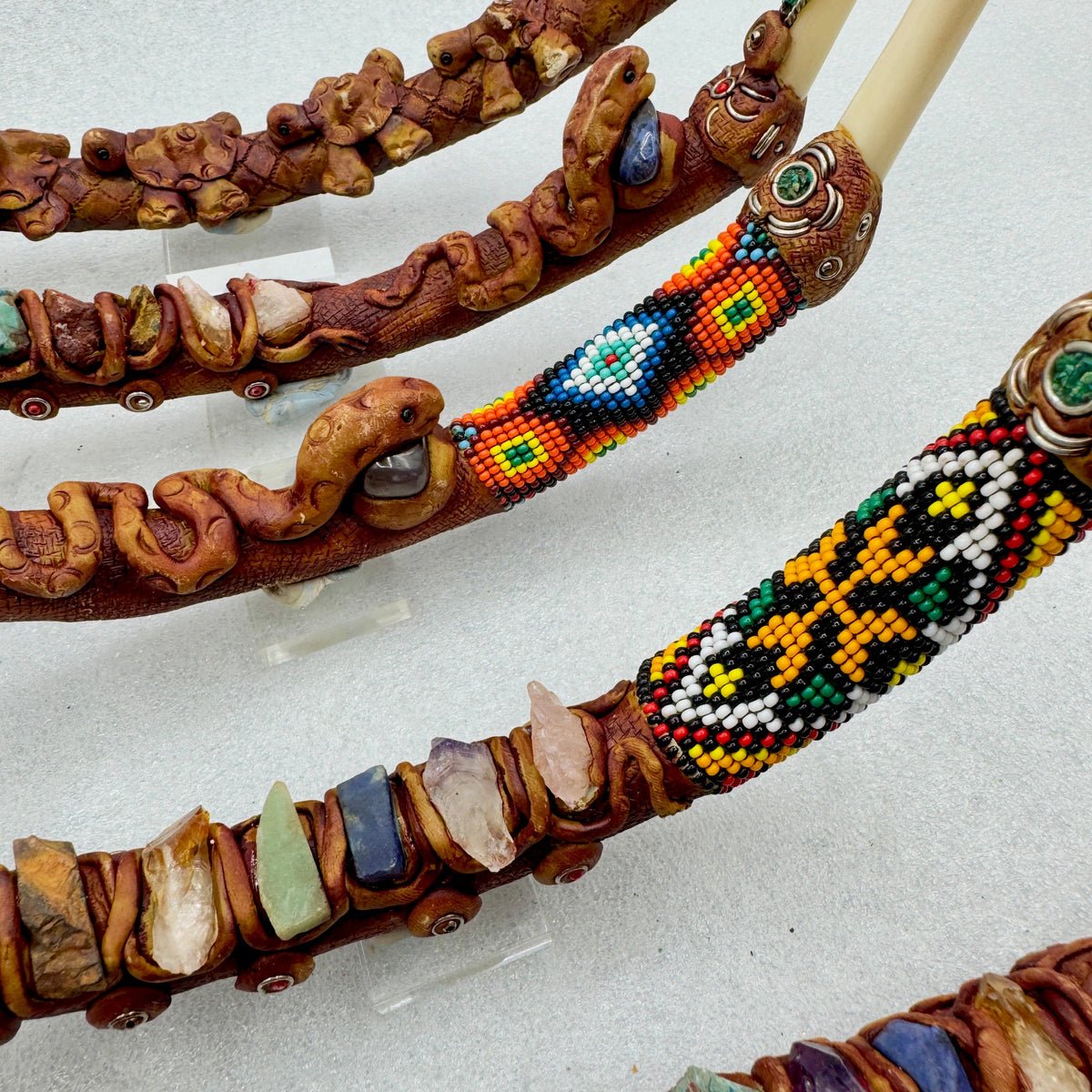 Tipi de hueso ceremonial para rapé (Consulta precios y disponibilidad) MUNAY MINERALES MALLORCA