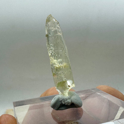 Berilo var. Heliodoro de Ucrania Munay Minerales Mallorca