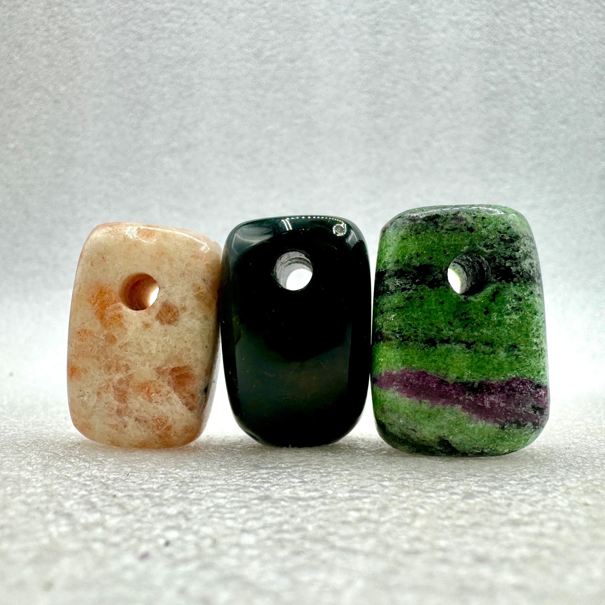 Colgantes minerales varios - MUNAY MINERALES MALLORCA