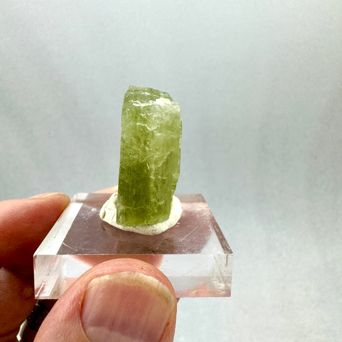 Hiddenita Espodumena verde