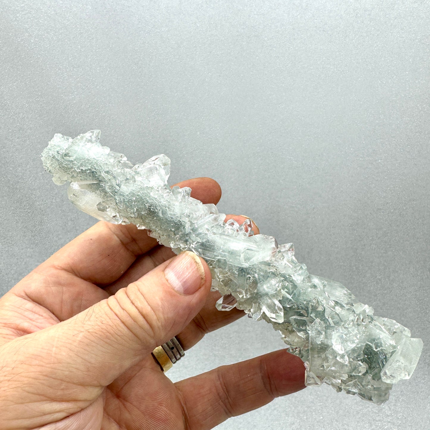 Apofilita racimo estalactita