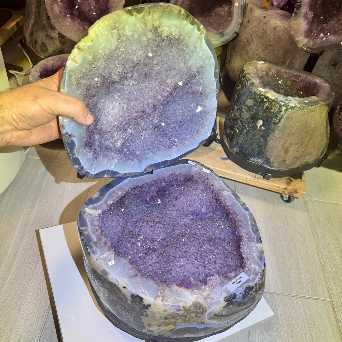Geoda de amatista joyero 26,8 kg.