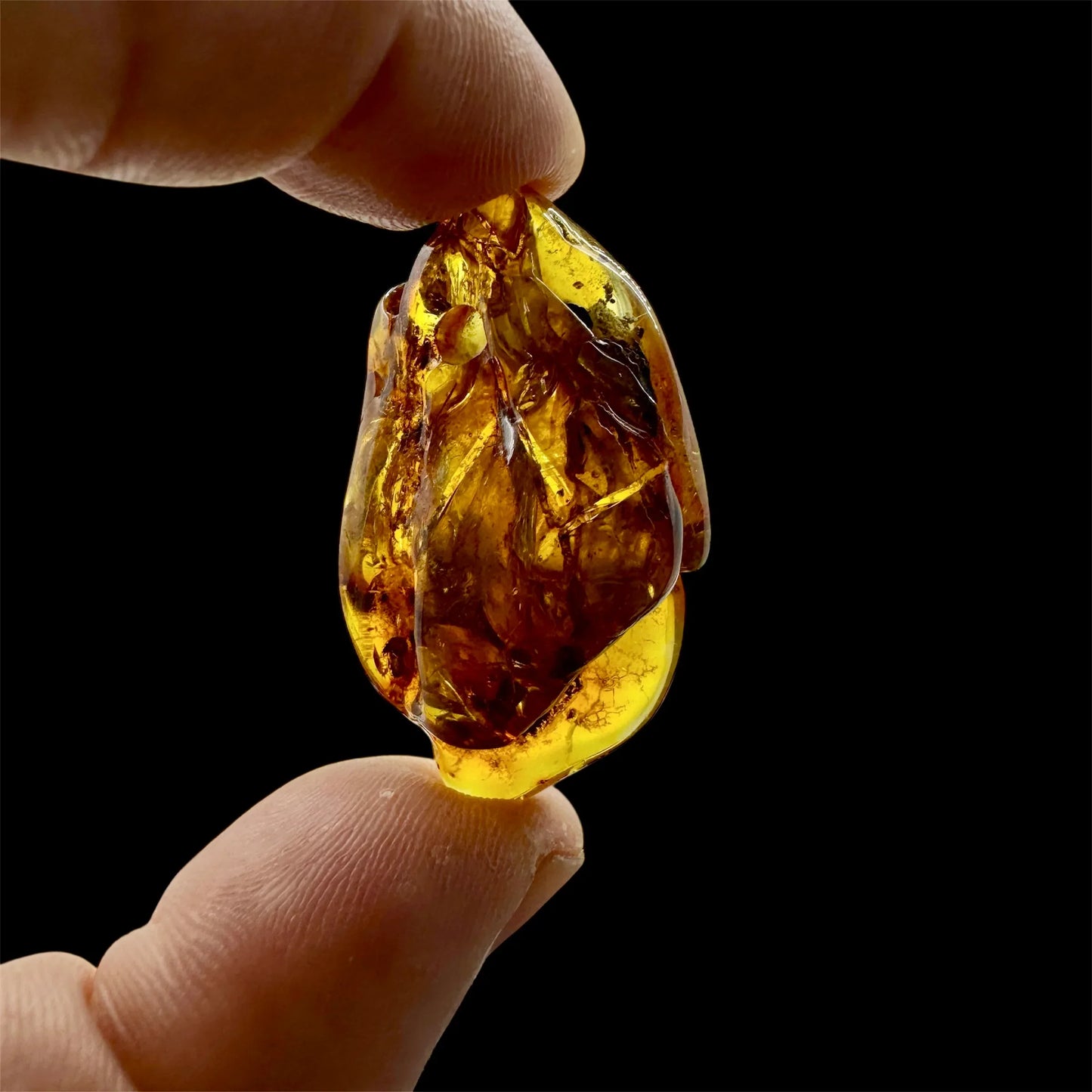 Colgantes de ambar báltico en cordón de piel - MUNAY MINERALES MALLORCA