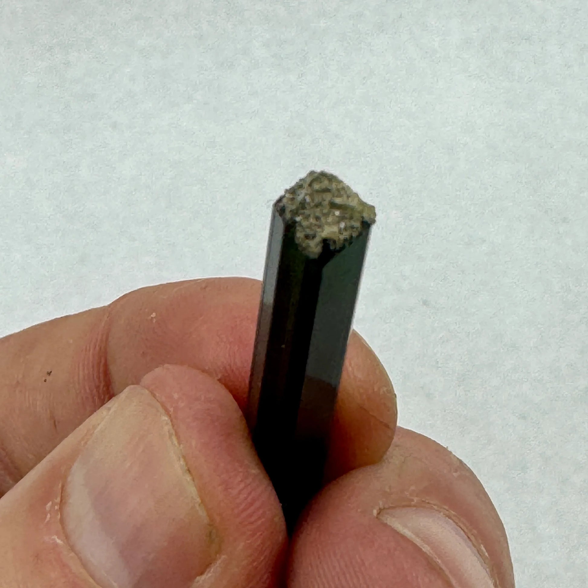 Turmalina verde calidad extra - MUNAY MINERALES MALLORCA