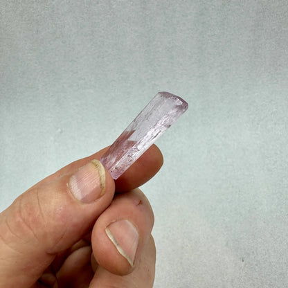 Kunzita pulida espodumena de Afganistán - MUNAY MINERALES MALLORCA