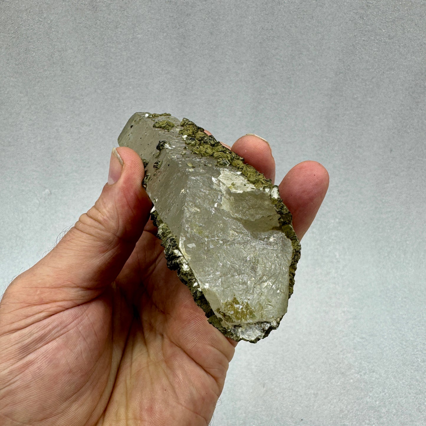 Cuarzo biterminado con siderita y pirita Panasqueira Portugal