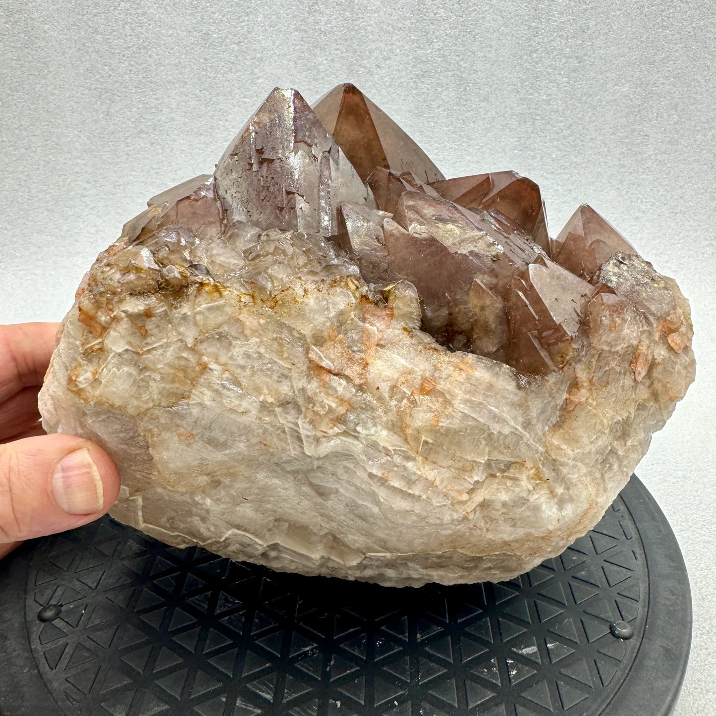 Cuarzo hematoide grupo 5,5 kg.origen España - MUNAY MINERALES MALLORCA