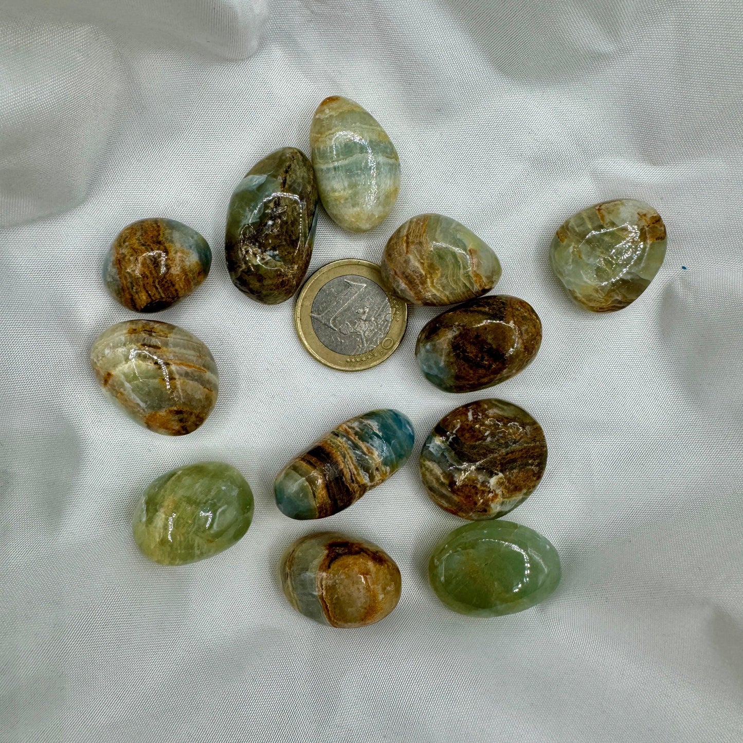 Ónix azul cielo rodado pequeño - Munay Minerales Palma de Mallorca Spain 