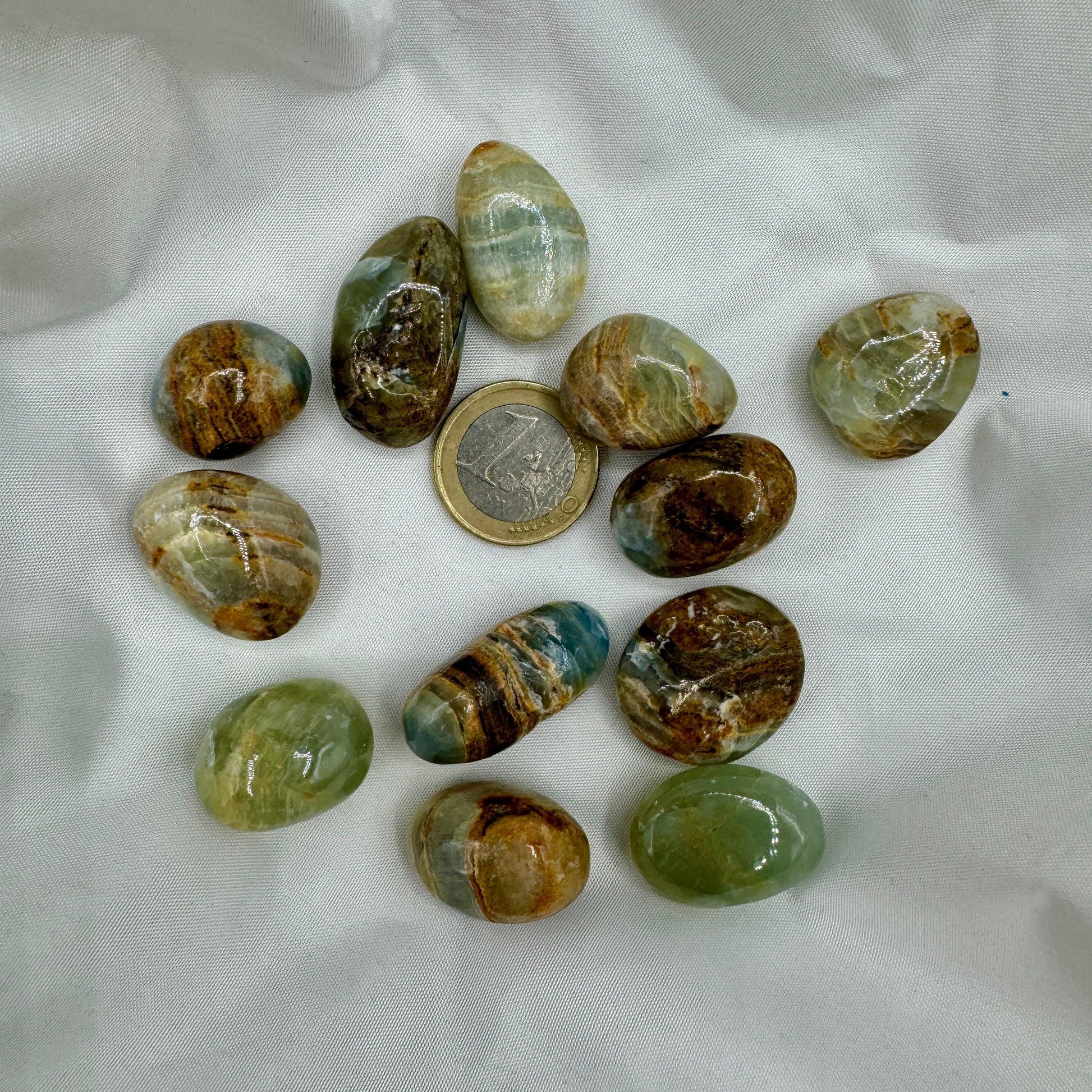 Ónix azul cielo rodado pequeño - Munay Minerales Palma de Mallorca Spain 